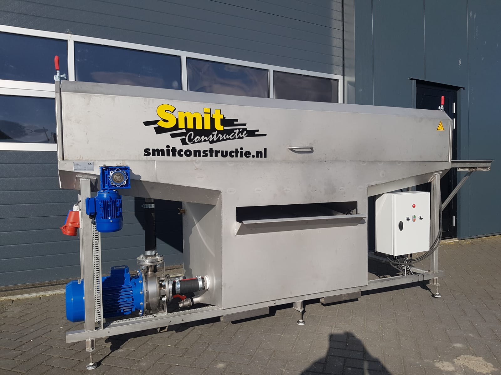 Nieuw: Fustreiniger voor de potgrond en export trays